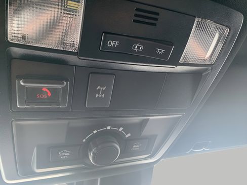 Used 2021 Toyota Tacoma TRD Off-Road image 19