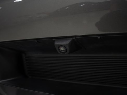 Used 2023 Porsche 911 Carrera 4S image 17