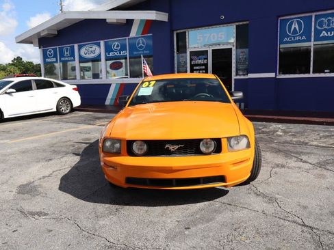 Used 2007 Ford Mustang GT RWD image 8
