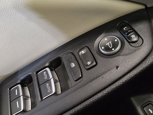 Used 2018 Honda Accord LX image 27