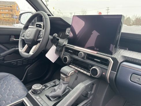 New 2026 Toyota 4Runner 4WD image 6