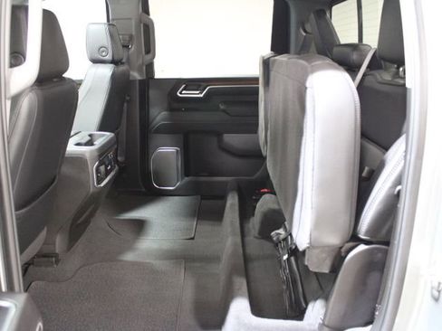 Used 2025 GMC Sierra 2500 Denali image 60