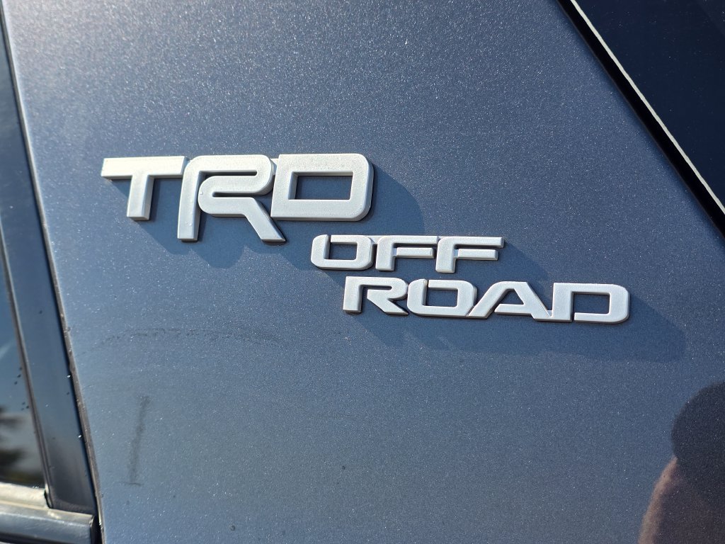Used 2018 Toyota 4Runner TRD Off-Road Premium w/ Wilderness Package AWD/4WD image 16