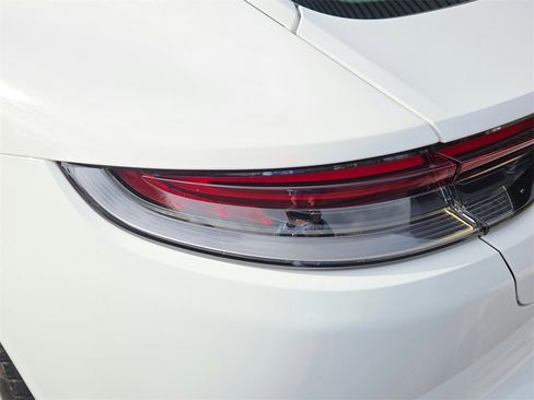 Used 2022 Porsche Panamera 4 image 26