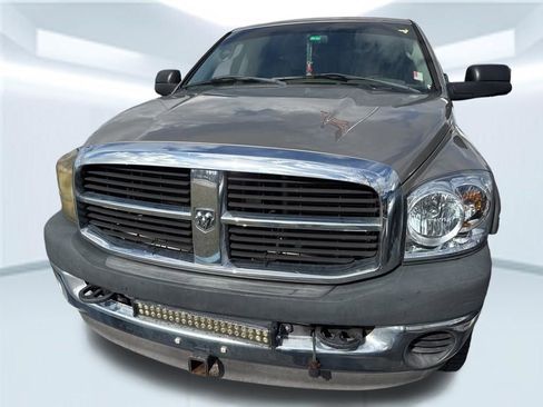 Used 2009 Dodge Ram 2500 Truck SXT image 5