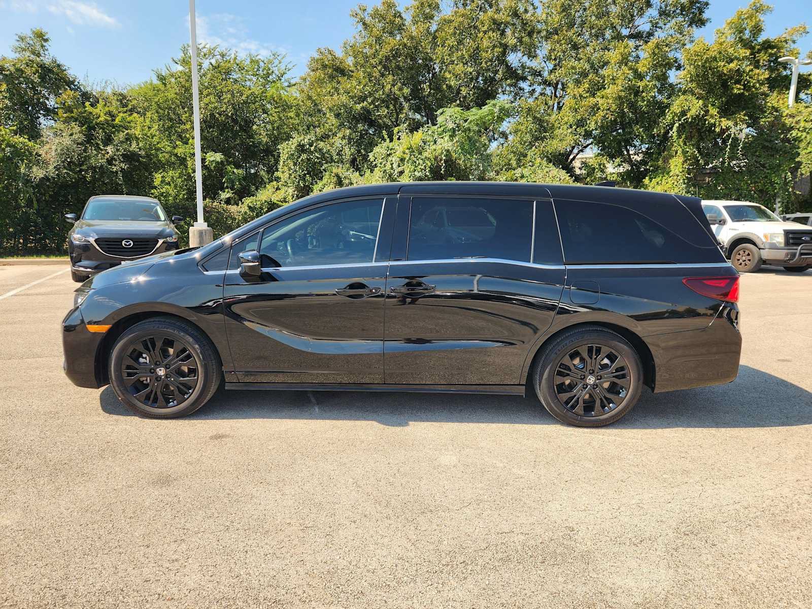 Used 2025 Honda Odyssey Sport-L image 4