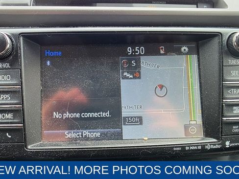 Used 2016 Toyota RAV4 Limited image 18