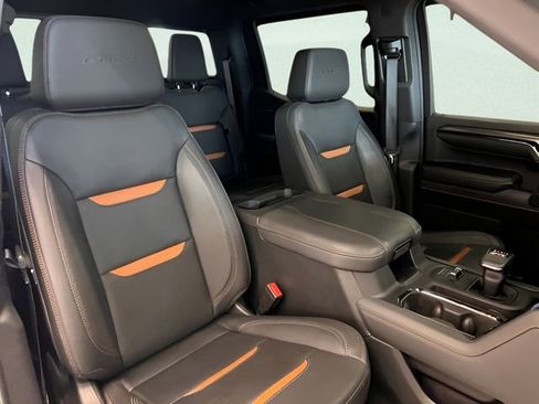 Used 2023 GMC Sierra 1500 AT4 w/ Technology Package AWD/4WD image 13