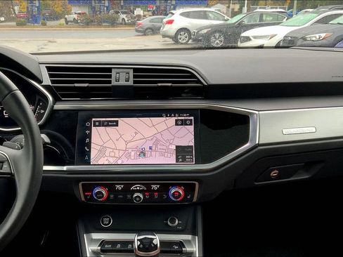 Certified 2024 Audi Q3 2.0T Premium Plus image 7