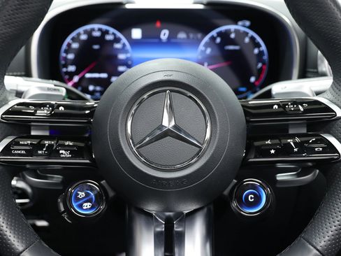 Used 2023 Mercedes-Benz SL 43 AMG w/ Driver Assistance Package image 21