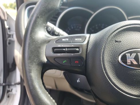 Used 2015 Kia Optima EX image 16