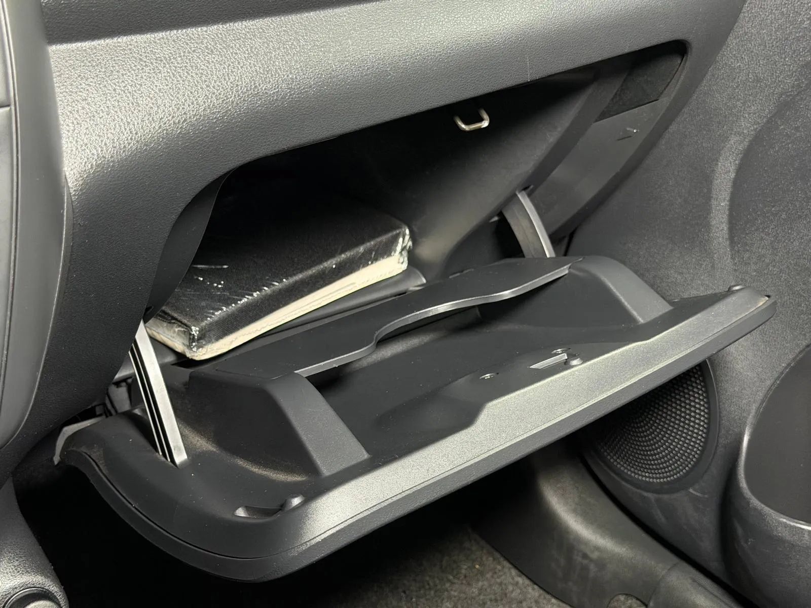 Used 2019 Nissan Versa S Plus FWD image 33