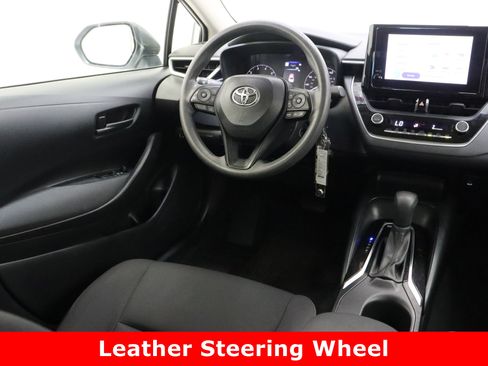 Used 2024 Toyota Corolla LE image 27