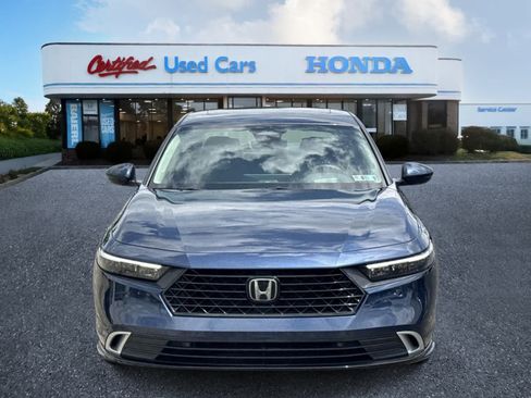 Used 2024 Honda Accord Touring image 8