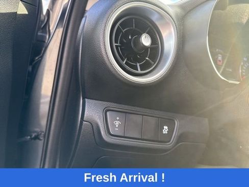 Used 2024 Kia Forte LXS image 9