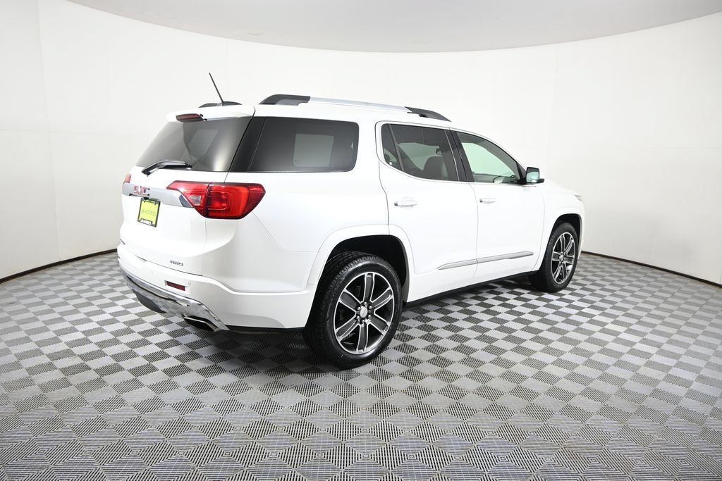 Used 2018 GMC Acadia Denali w/ Technology Package AWD/4WD image 6