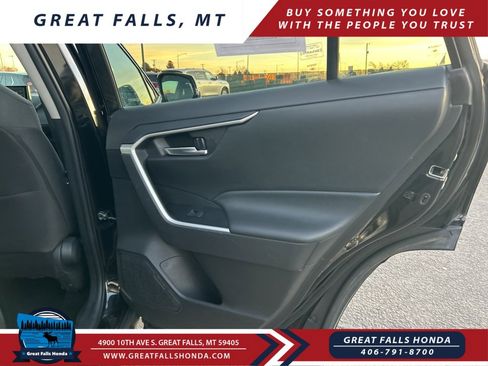 Used 2021 Toyota RAV4 XLE image 26