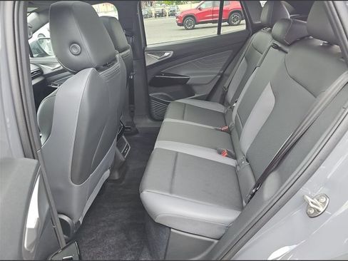 Used 2023 Volkswagen ID.4 Pro S RWD image 9