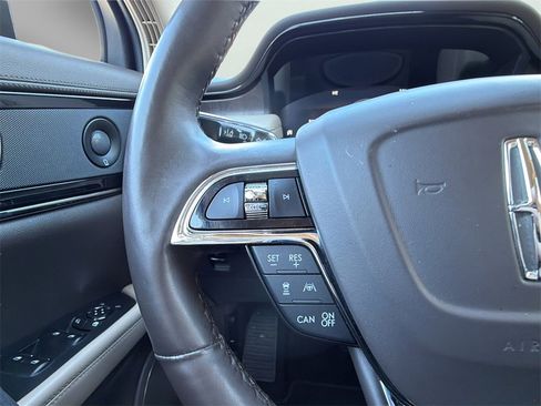 Used 2021 Lincoln Nautilus Reserve w/ Equipment Group 201A image 29