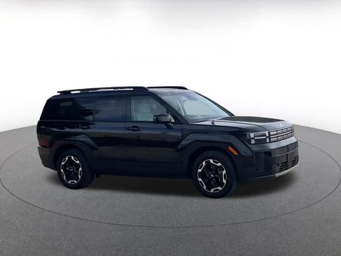 Used 2025 Hyundai Santa Fe SEL image 2