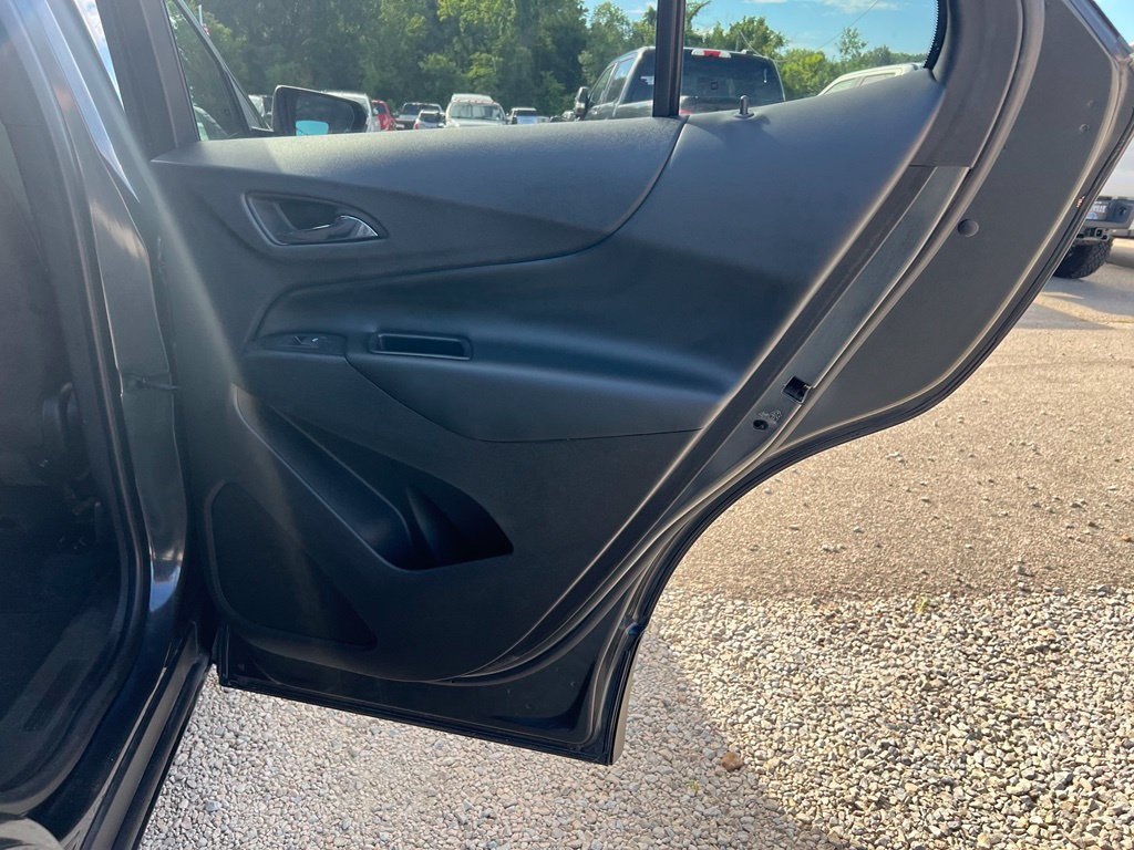 Used 2018 Chevrolet Equinox LT FWD image 18