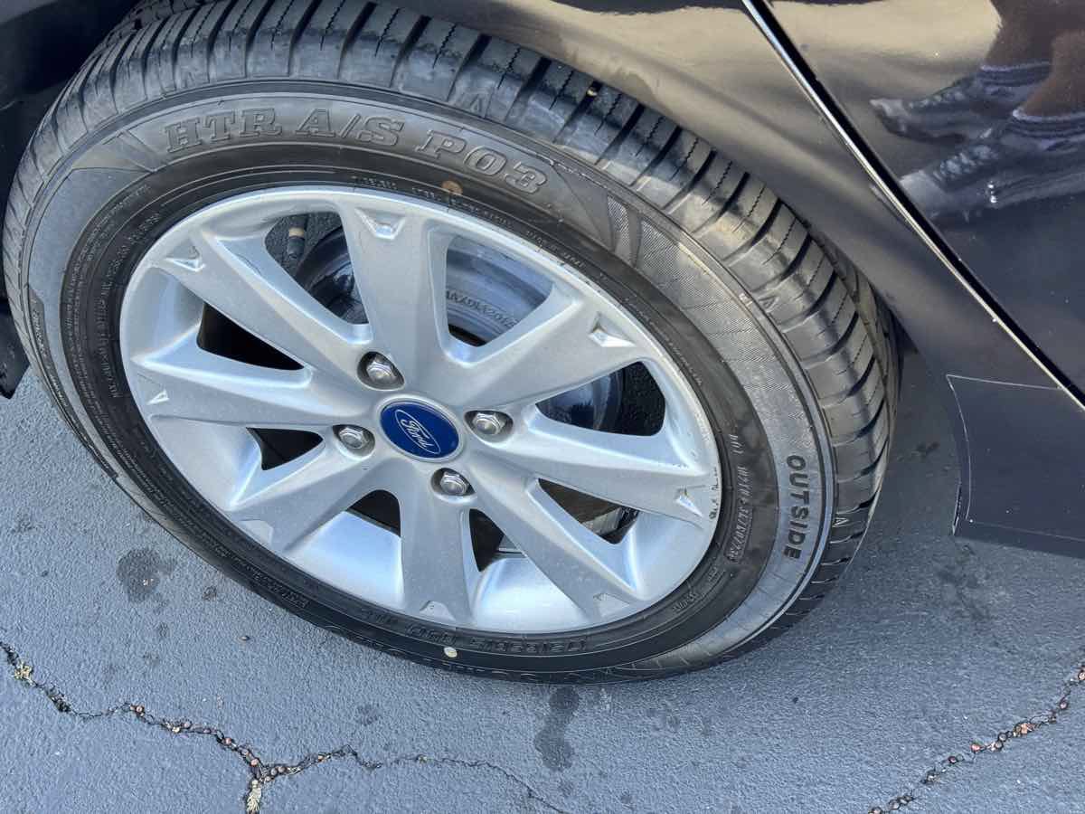 Used 2013 Ford Fiesta SE FWD image 20