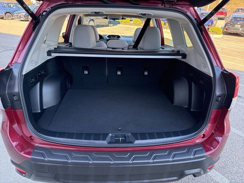 Used 2024 Subaru Forester Premium AWD/4WD image 23