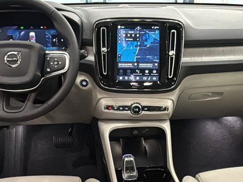 New 2026 Volvo XC40 B5 Plus w/ Climate Package image 11