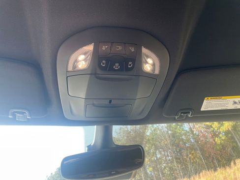 New 2026 Chrysler Pacifica Select image 21