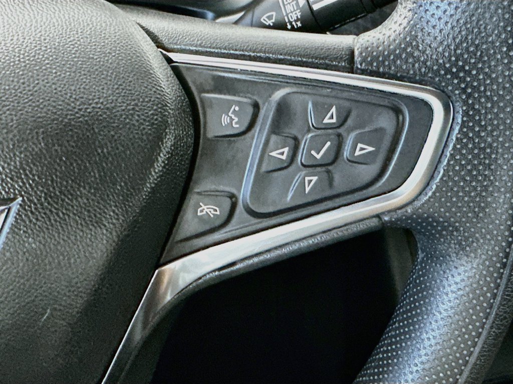 Used 2024 Chevrolet Malibu LS w/ Driver Confidence Package FWD image 24