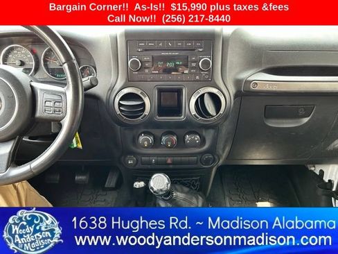 Used 2015 Jeep Wrangler Sport AWD/4WD image 11