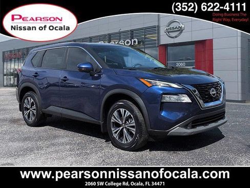 Certified 2022 Nissan Rogue SV FWD image 1