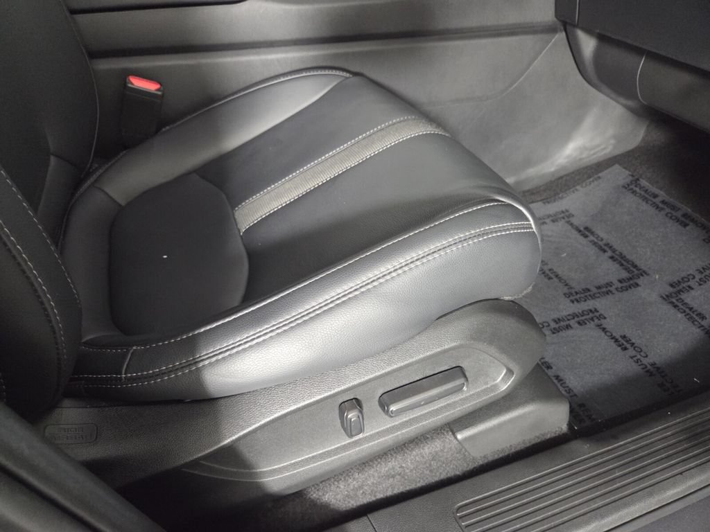 Used 2024 Honda Pilot EX-L image 37