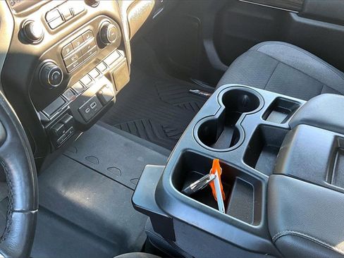 Used 2020 Chevrolet Silverado 1500 LT Trail Boss w/ Bed Protection Package image 15