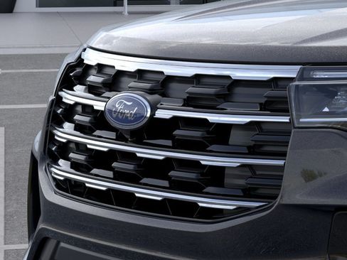 New 2026 Ford Explorer Active w/ Active Comfort Package AWD/4WD image 32