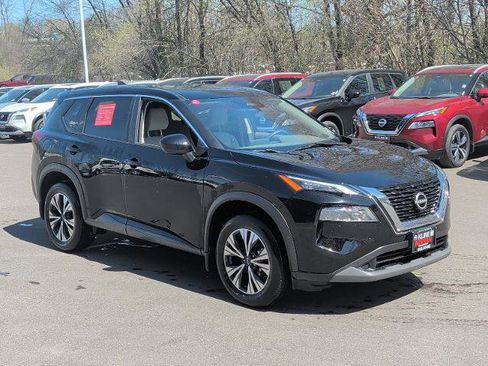 Certified 2023 Nissan Rogue SV image 1