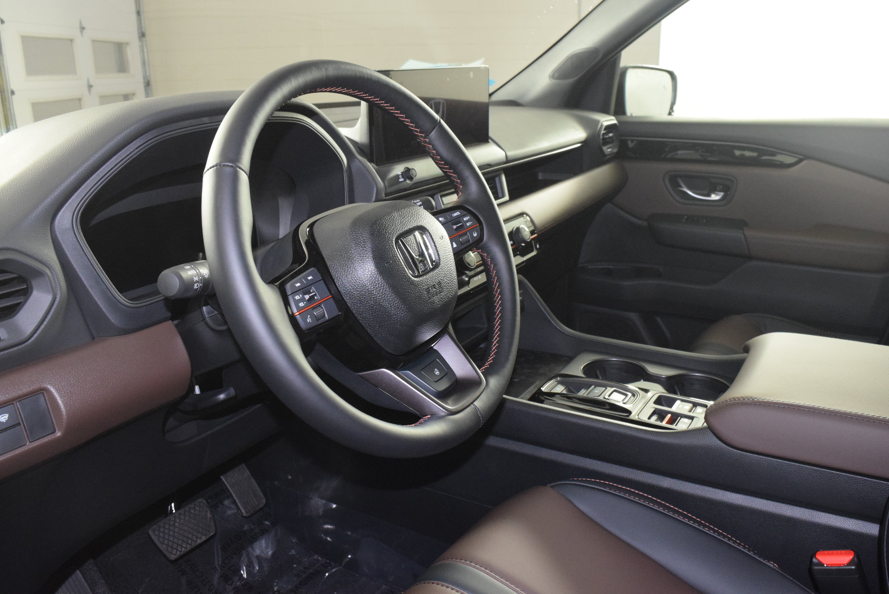New 2026 Honda Pilot TrailSport image 2