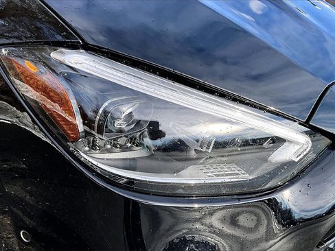 Used 2024 Mercedes-Benz C 43 AMG 4MATIC Sedan image 31