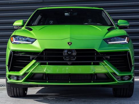 Used 2024 Lamborghini Urus S image 4