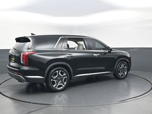 Used 2023 Hyundai Palisade Limited w/ Cargo Package FWD image 10