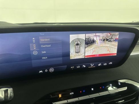 Used 2026 Buick Enclave Preferred FWD image 17
