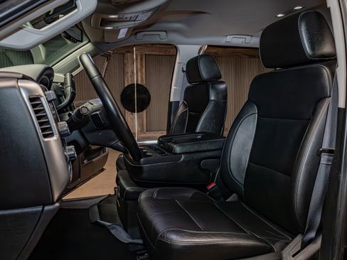 Used 2015 Chevrolet Silverado 3500 LT w/ LT Convenience Package image 20