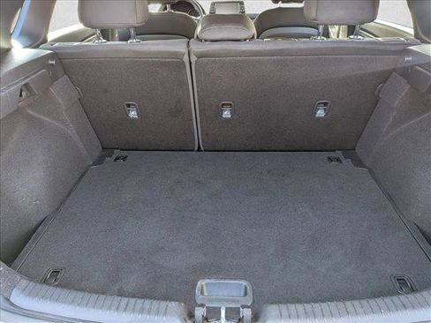 Used 2020 Hyundai Elantra GT image 6