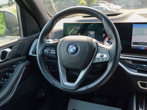 Used 2024 BMW X5 xDrive50e AWD/4WD image 42