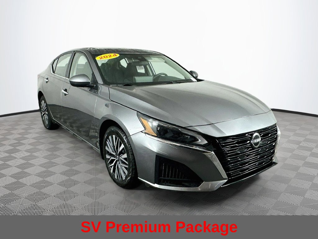 Certified 2024 Nissan Altima 2.5 SV w/ SV Premium Package AWD/4WD image 3