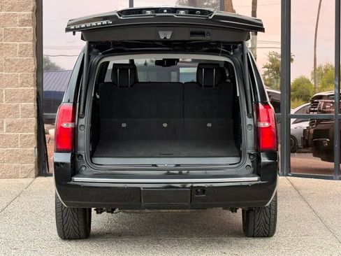 Used 2016 Chevrolet Suburban LTZ RWD image 30