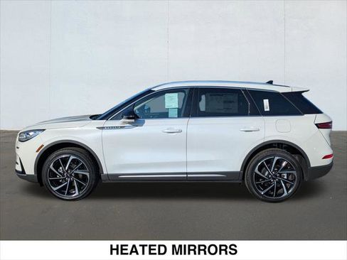 New 2024 Lincoln Corsair Reserve w/ Equipment Group 201A image 3