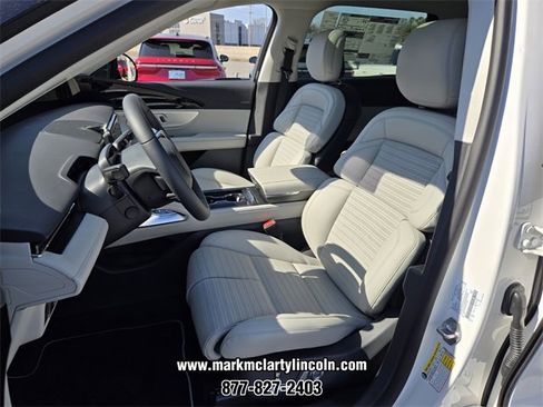 New 2026 Lincoln Nautilus Reserve image 6