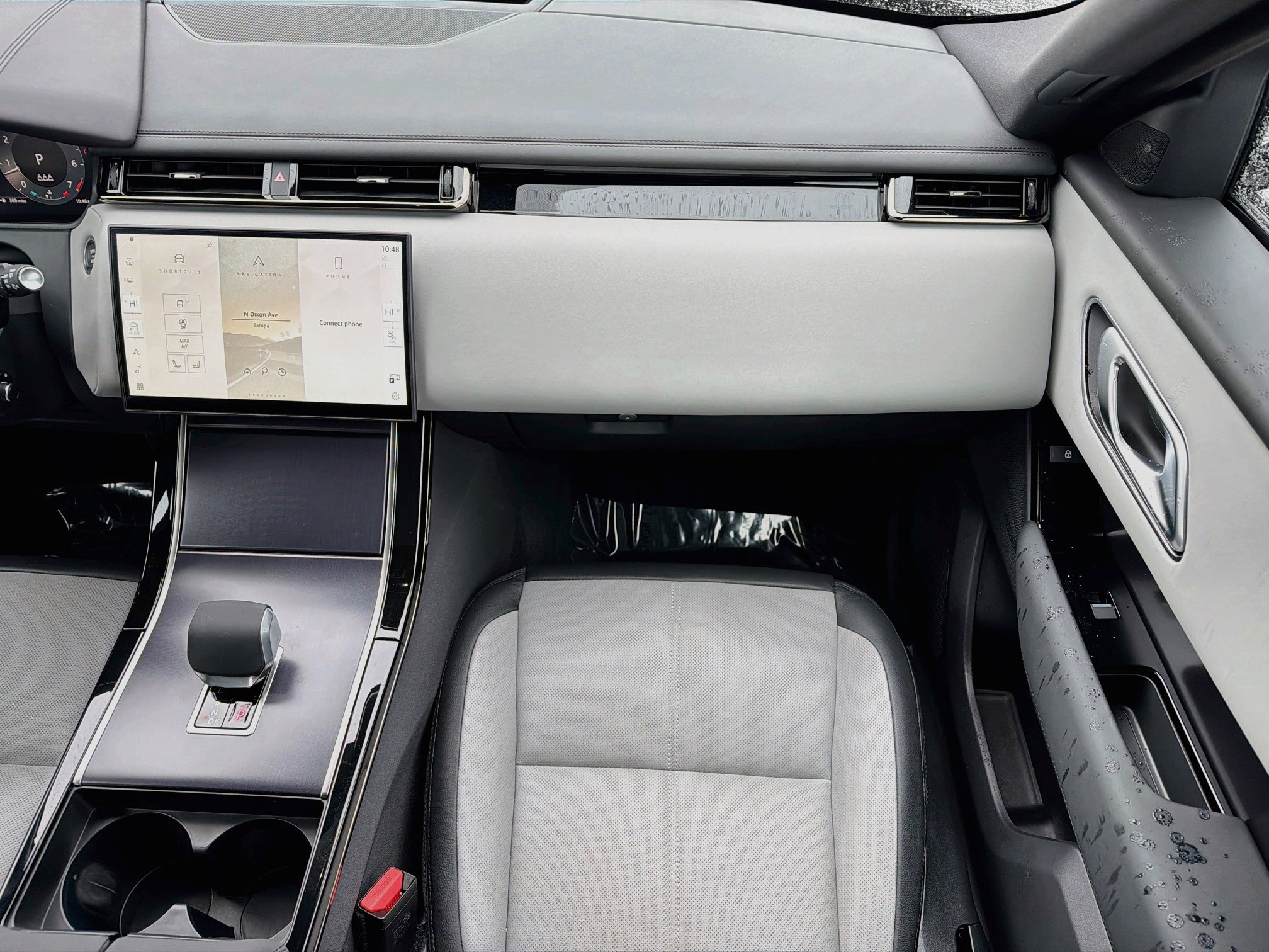 Used 2026 Land Rover Range Rover Velar Dynamic SE AWD/4WD image 18