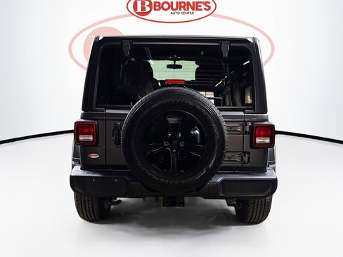 Used 2022 Jeep Wrangler Unlimited Sport image 8